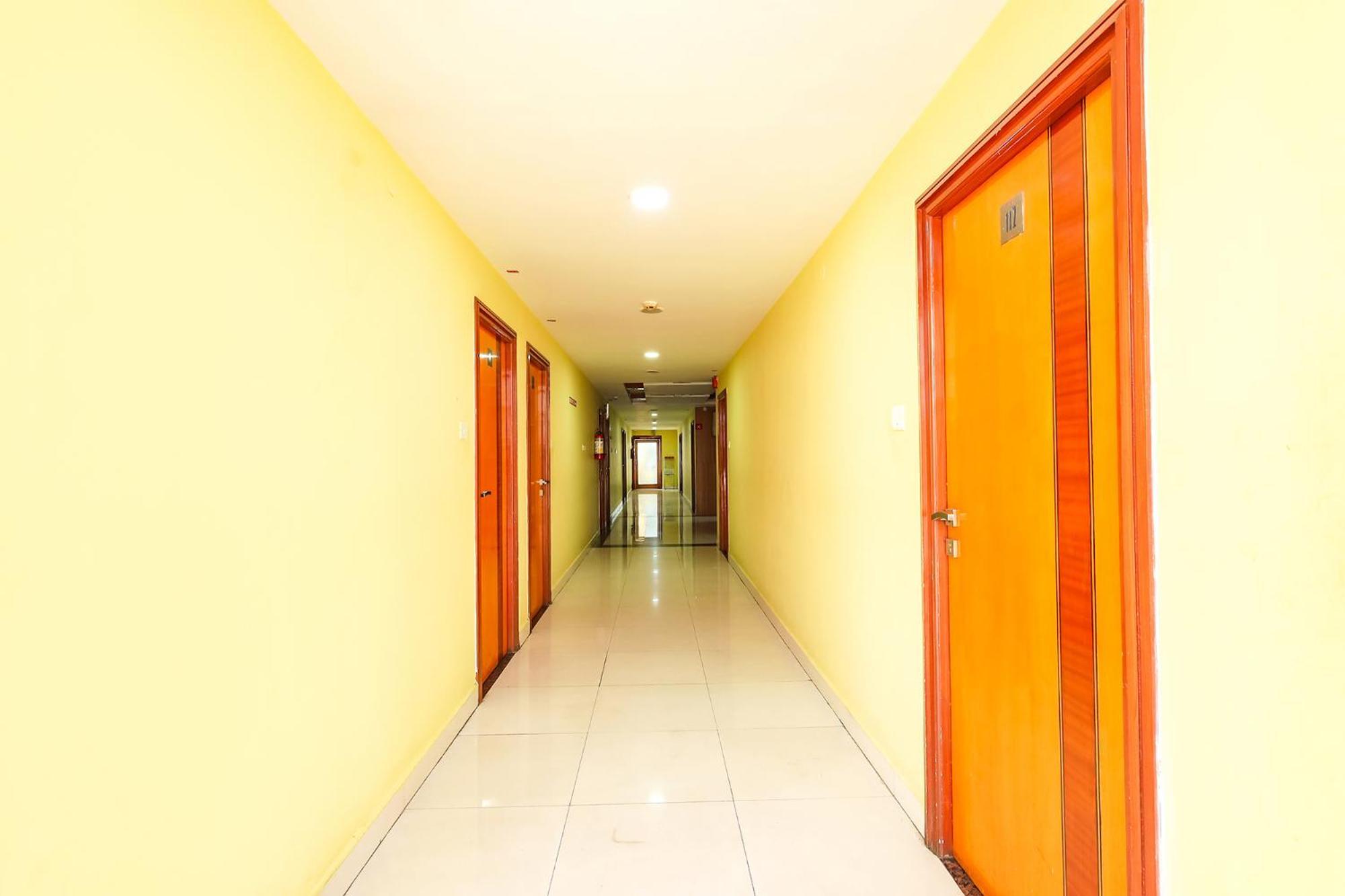 Fabhotel Prime Mahalaya Residency - Nr Chennai International Airport Exterior foto