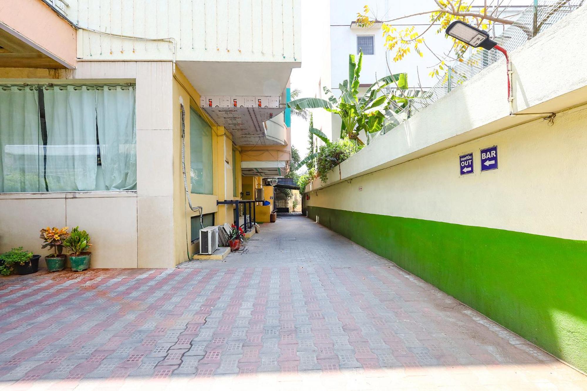 Fabhotel Prime Mahalaya Residency - Nr Chennai International Airport Exterior foto